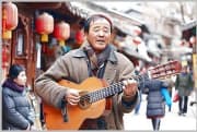 《拥抱自已》吉他谱_萧亚轩_吉他弹唱谱4/4拍