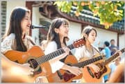 《轻挑》吉他谱_陈洁仪_吉他弹唱谱4/4拍